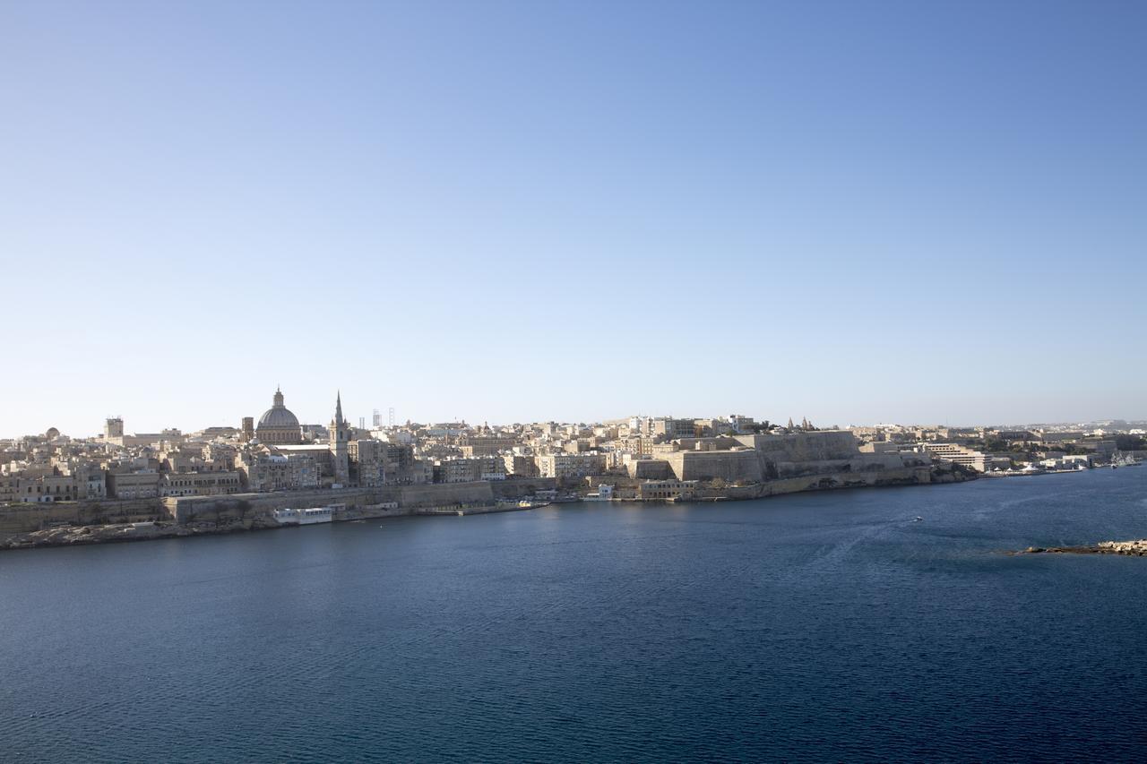 The Seafront Tower Suites Sliema Buitenkant foto